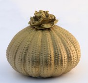 209051 stenen urn bloem goud 800